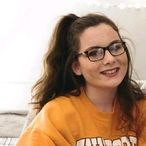 Meet your Posher, Myra